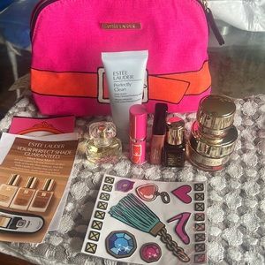 Makeup set by Estée Lauder